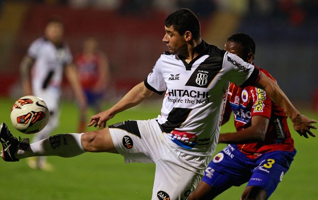 William Ponte Preta x Pasto (Foto: AP)