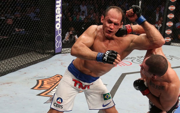 Cain Velasquez x Junior Dos Santos ufc 166 (Foto: Getty Images)