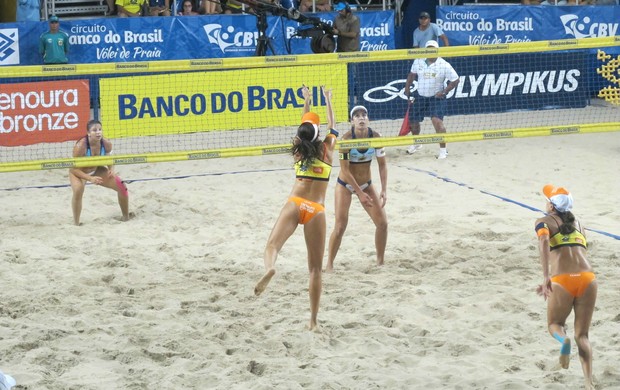 Talita Taiana x Rebecca Lili volei de praia (Foto: Tulio Moreira)