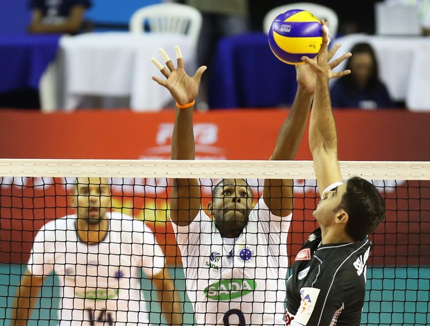 leal cruzeiro sportif sfaxien mundial de vôlei (Foto: Divulgação/FIVB)