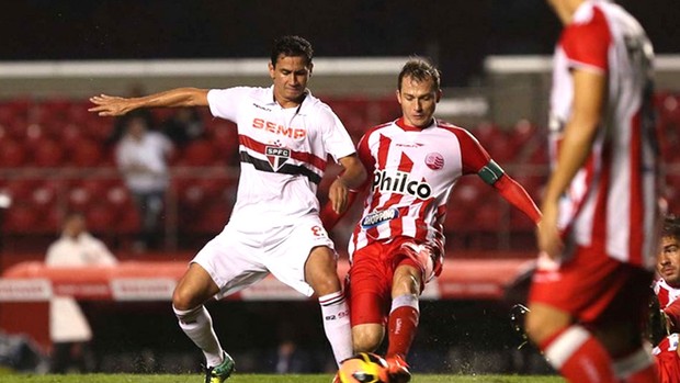 Ganso São Paulo e Náutico (Foto: Rubens Chiri / saopaulofc.net)