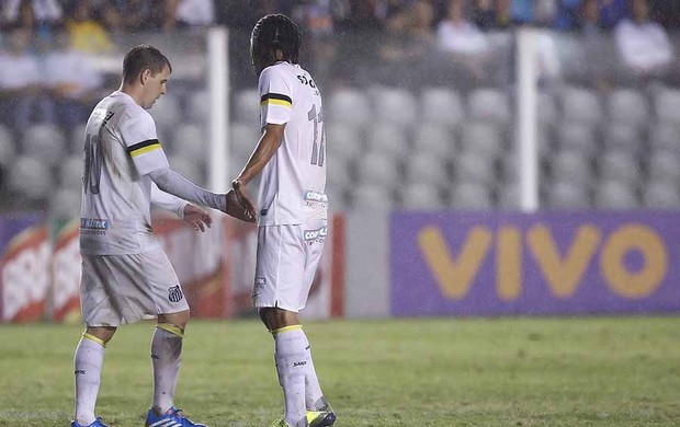 Montillo e Everton Costa - Santos (Foto: Ricardo Saibun/Divulgação Santos FC)