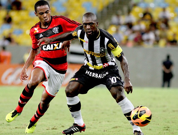 Seedorf e Elias jogo Botafogo contra Flamengo (Foto: Vitor Silva / SSPress)