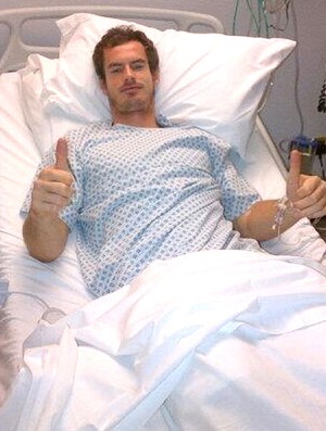 Andy Murray na sala de cirurgia (Foto: Reprodução / Twitter)