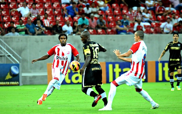 Náutico x Botafogo (Foto: Aldo Carneiro/ Pernambuco Press)