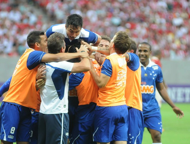 Náutico x Cruzeiro (Foto: Aldo Carneiro / Pernambuco Press)