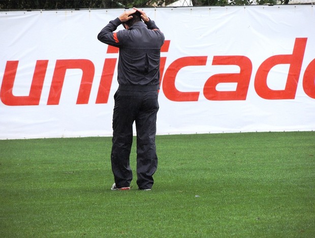 Dunga técnico Inter (Foto: Tomás Hammes / GLOBOESPORTE.COM)