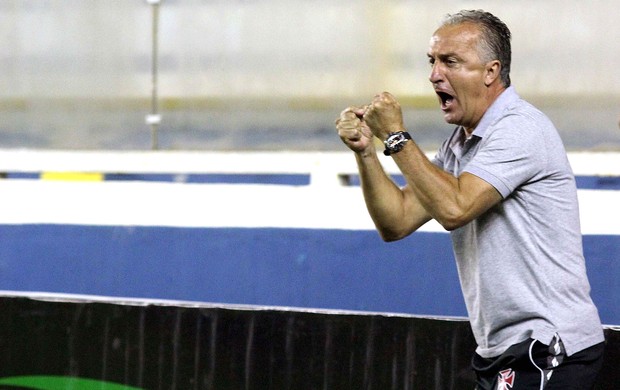 Dorival Junior jogo Vasco e Internacional (Foto: Celso Ávila / Futura Press)