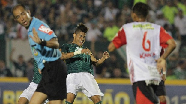 Oeste x Palmeiras (Foto: Célio Messias / Ag. Estadão)