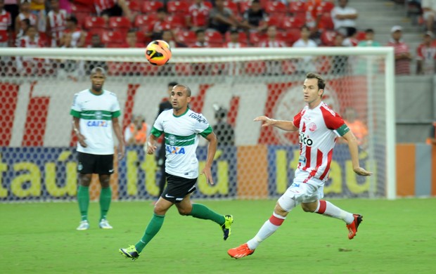 Gil, Náutico x Coritiba (Foto: Aldo Carneiro / Pernambuco Press)