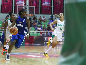 Gelis Basquete Brasil x Cuba (Foto: Samuel Vélez / FIBA)