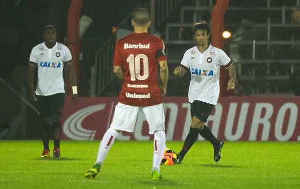 Internacional e Atlético-PR copa do Brasil (Foto: Vinicius Costa / Vipcomm)