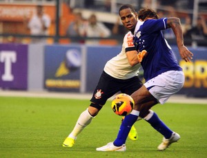 Dedé zagueiro Cruzeiro Corinthians Brasileiro Série A (Foto: Marcos Ribolli)