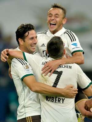 Rafinha, Pizarro e Ribéry gol Bayern (Foto: AP)