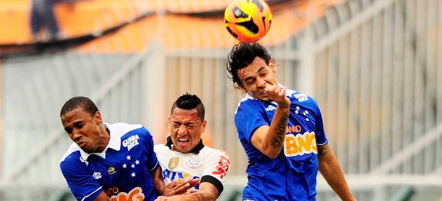 ralf corinthians Ricardo Goulart borges cruzeiro no Pacaembu (Foto: Marcos Ribolli / Globoesporte.com)