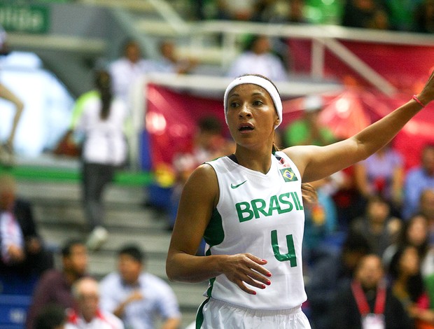 BAsquete copa américa Adriana Brasil e Porto Rico (Foto: Samuel Velez / FIba Americas)