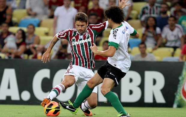 RAfael Sóbis fluminense coritba (Foto: Fernando Cazaes / Photocamera)