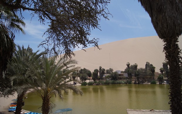 Oásis na Laguna de Huacachina, em Ica, no Peru (Foto: Thierry Gozzer)