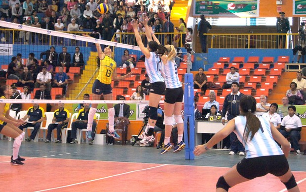 Vôlei Brasil e Argentina (Foto: Thierry Gozzer)