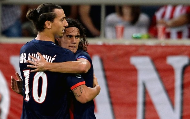 Cavani e Ibrahimovic gol PSG (Foto: AFP)