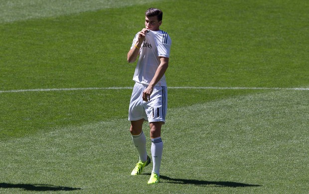 gareth bale real madrid clinica apresentação (Foto: AP)