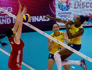 Fabiana seleção vôlei Grand Prix (Foto: Divulgação/FIVB)