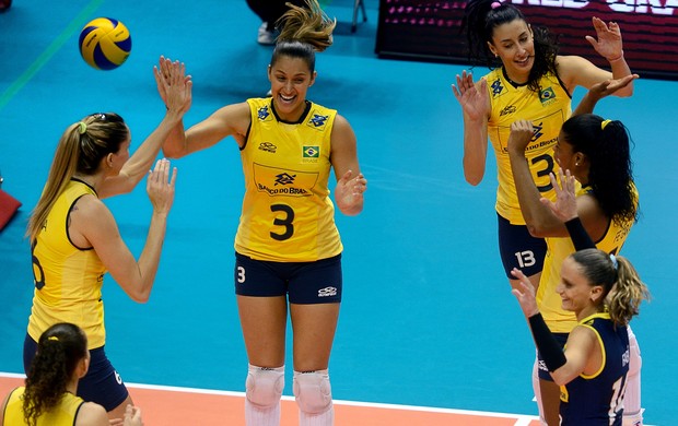 Brasil seleção Grand Prix comemoração (Foto: Divulgação/FIVB)