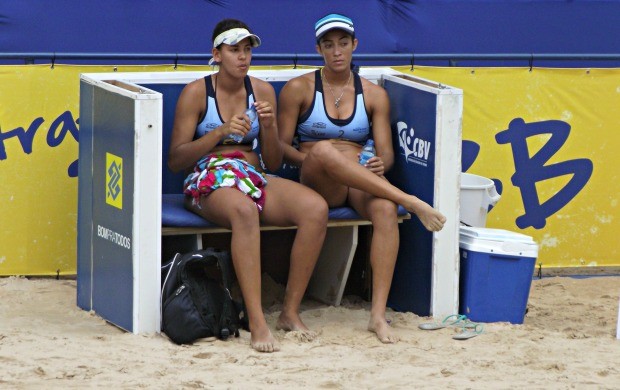 Duda e Thaís Vôlei de praia (Foto: Tulio Moreiro)