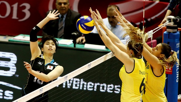 Vôlei thaisa dani lins brasil e japão (Foto: FIVB)