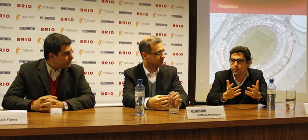 Marcelo Flores, Mathias Rodrigues e Fernando Tornaim na apresentação do Street Mall, do Beira-Rio  (Foto: Diego Guichard / GLOBOESPORTE.COM)