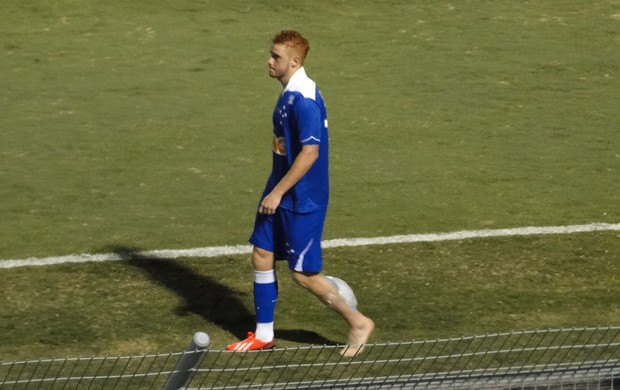 Souza, volante do Cruzeiro (Foto: Marco Antônio Astoni)