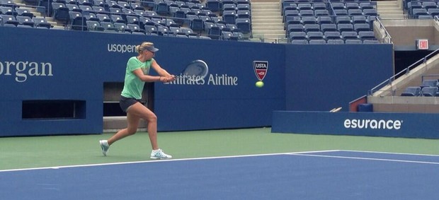 sharapova treino us open (Foto: Reprodução / Twitter)