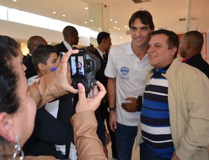 Apresentação de Giba no Taubaté Vôlei (Foto: Danilo Sardinha/Globoesporte.com)