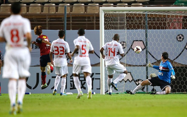 Osako kashima antlers gol são paulo copa suruga (Foto: Agência Reuters)