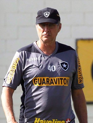 Oswaldo de Oliveira treino Botafogo (Foto: Cezar Loureiro / Agência O Globo)