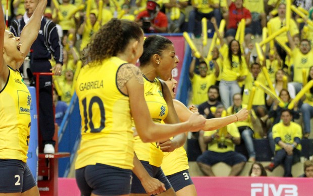 fernanda garay brasil x russia volei feminino (Foto: Alexandre Arruda/CBV)