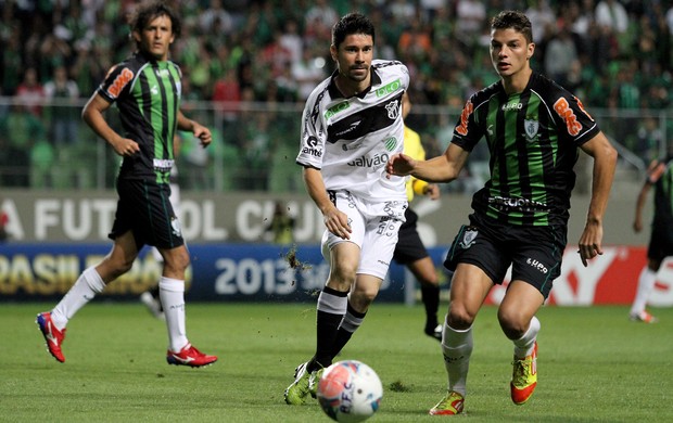 América-MG x Ceará (Foto: Angelo Pettinati/Agência Estado)