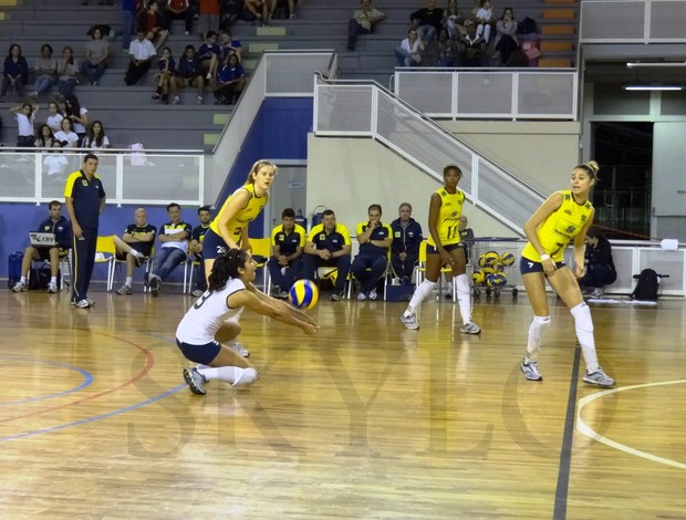 Laís foi eleita melhor líbero da Copa Pan-Americana de vôlei (Foto: Arquivo pessoal)