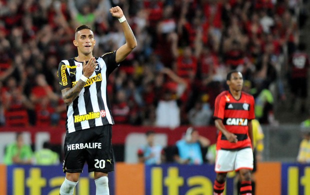 Rafael Marques gol Botafogo (Foto: André Durão / Globoesporte.com)