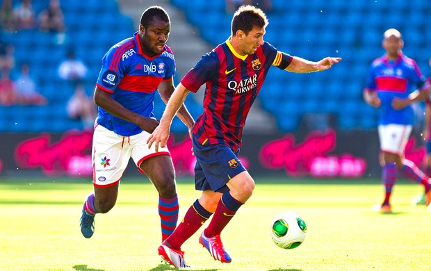 Messi jogo Barcelona contra Valerenga (Foto: Reuters)