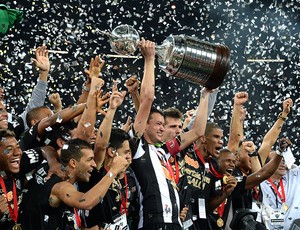 Réver taça Libertadores festa Atlético-MG (Foto: AFP)