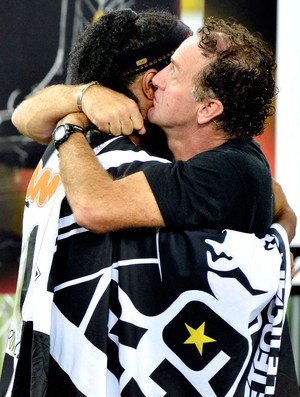 Cuca e Ronaldinho Libertadores festa Atlético-MG (Foto: Reuters)