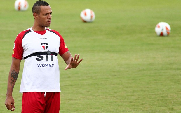 luis fabiano são paulo treino (Foto: Roberto Vazquez)