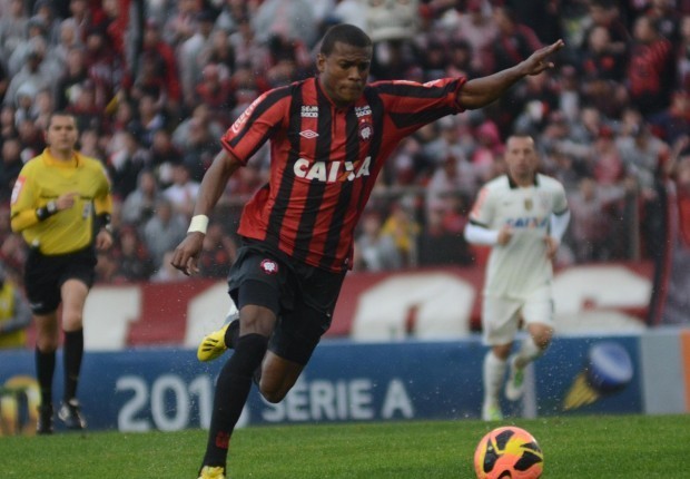 Marcelo Atlético-PR Corinthians (Foto: Divulgação / Site oficial do Atlético-PR)