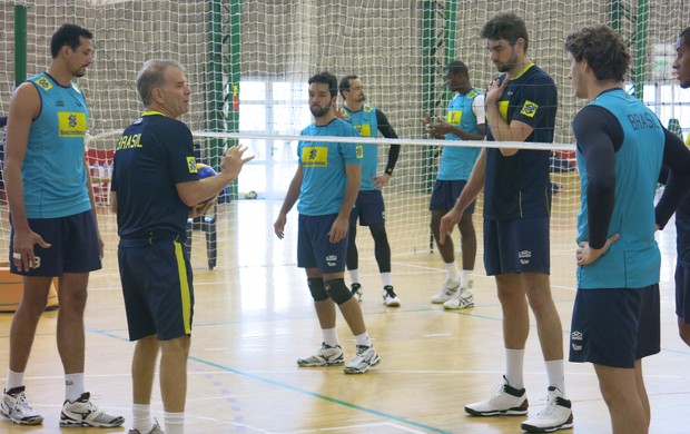 Bernardinho seleção vôlei Liga Mundial (Foto: João Gabriel Rodrigues)