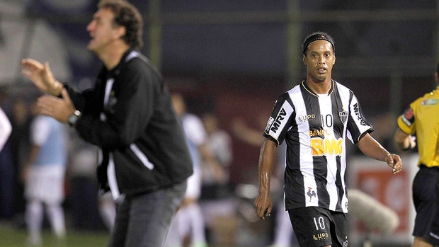 Ronaldinho Gaúcho saída Atlético-MG decisão Libertadores Olimpia (Foto: Reuters)