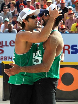 pedro solberg bruno schmidt volei de praia (Foto: FIVB)