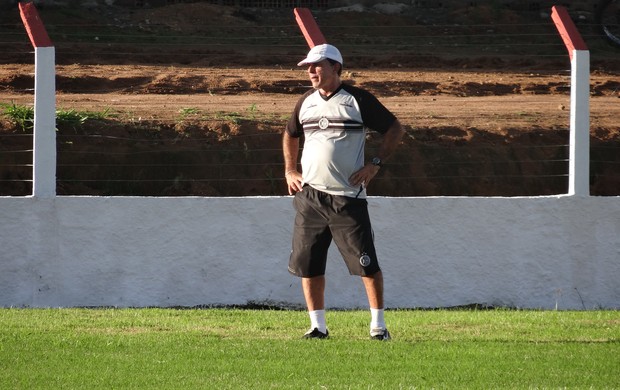 Ricardo Silva, técnico do ASA (Foto: Leonardo Freire/GLOBOESPORTE.COM)