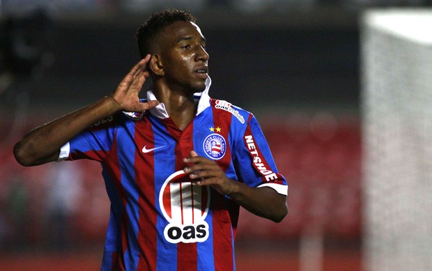 Talisca comemora, São Paulo x Bahia (Foto: Marcos Bezerra/Agência Estado)