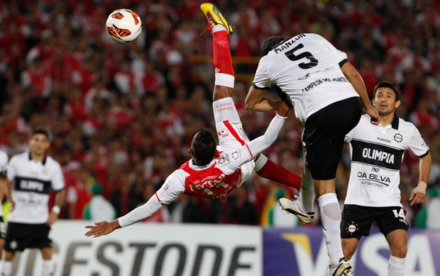 Wilder Medina, Santa Fé x Olimpia (Foto: AP)